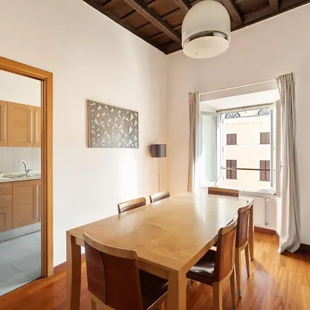 Farnese 1870 Apartment
